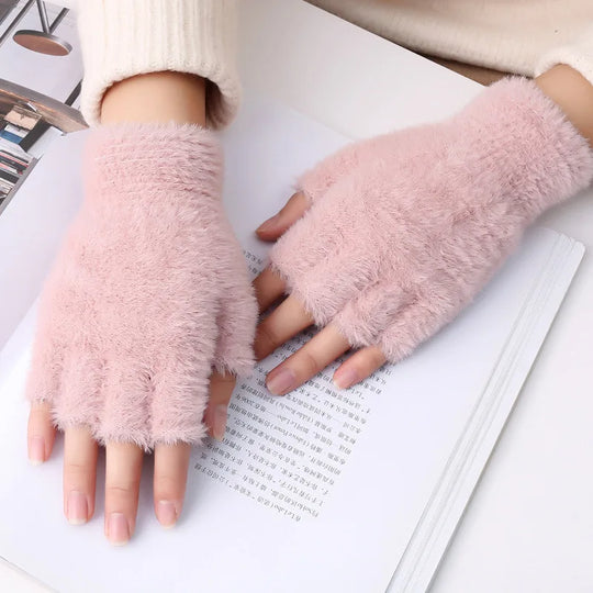 Coralyne | Warme Fingerlose Damenhandschuhe aus Fell