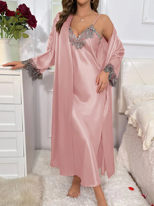 Fabiola Satin Pyjama-Set – Spitzenrobe & Kleid mit Gürtel