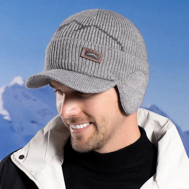 Hadley | Wintermütze mit Visor und Ohrenklappen